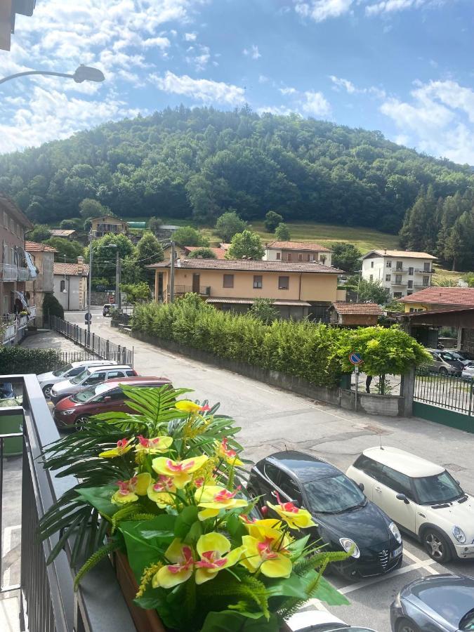 Mountains And Lake Como Apartments Valbrona Exterior foto